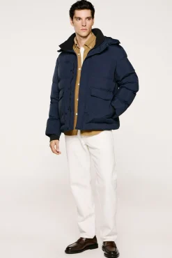 Hombre Selected Plumíferos Ligeros|Abrigos>Abrigo plumífero con capucha