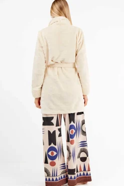 Mujer Gisela Batas><noscript><img width=