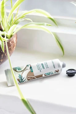 The Body Shop Cosmética Corporal><noscript><img width=