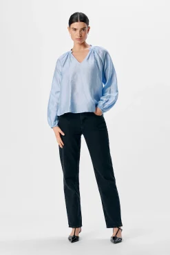 Mujer Object Blusas>Blusa amplia cuello pico