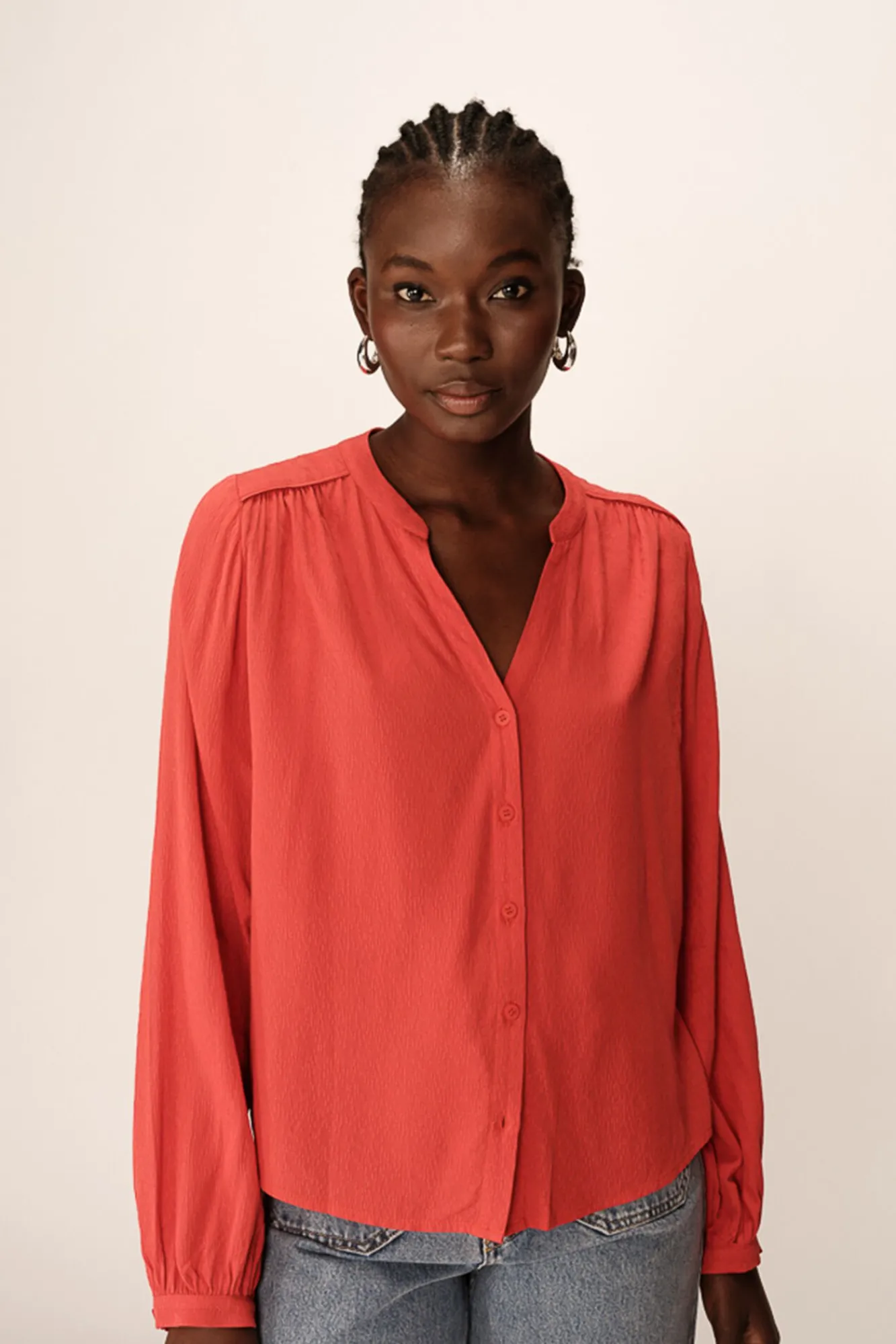 Mujer Grace & Mila Blusas>Blusa con corte regular de mangas largas