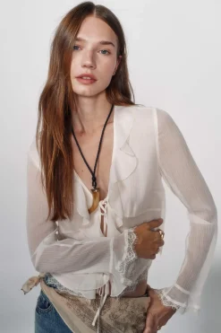 Mujer High Spirits Blusas><noscript><img width=