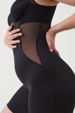 Mujer Spanx Ropa Interior>Body pantalón por debajo del pecho tul y satén Shaping satin