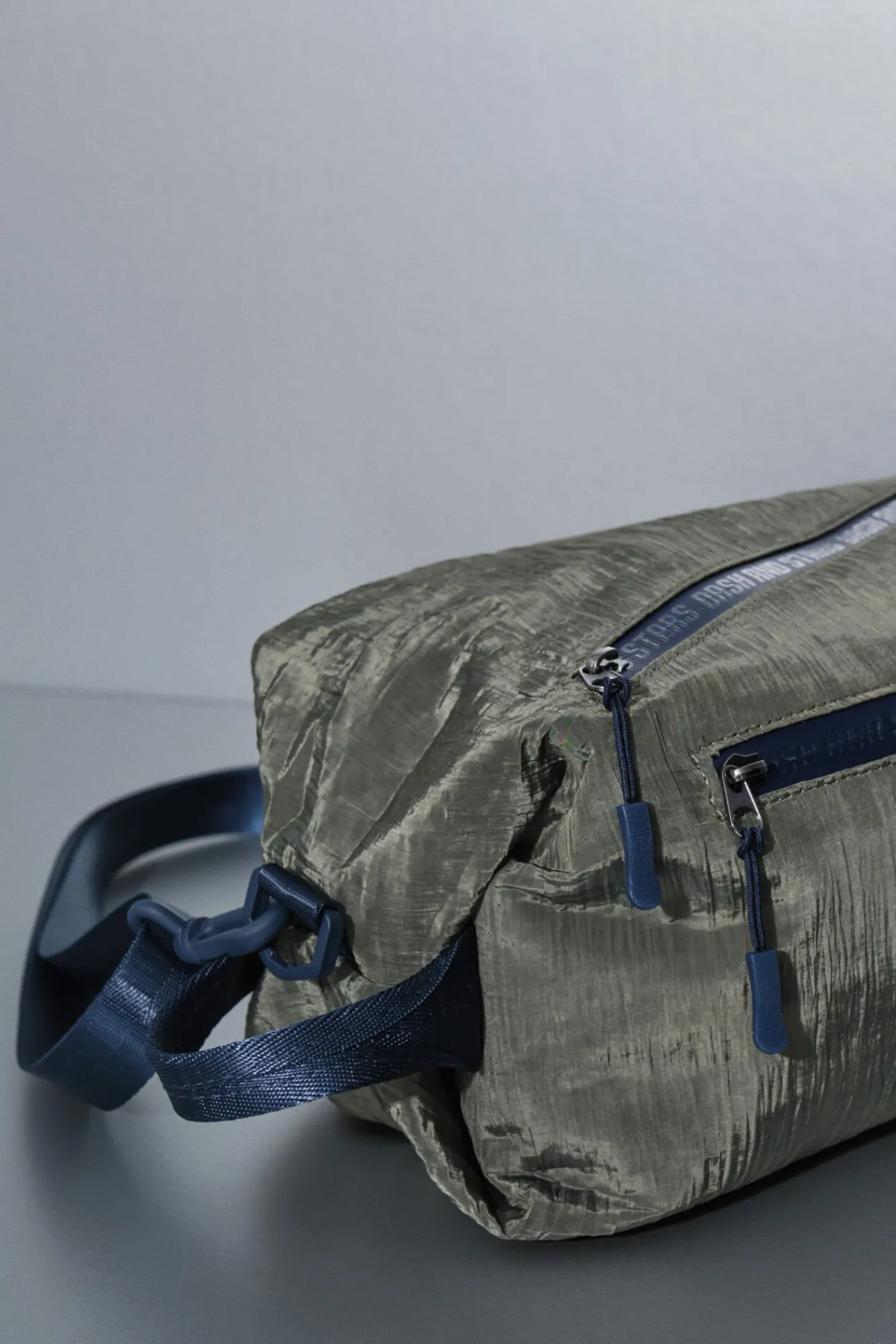 Mujer Dash and Stars Bolsos|Deporte>Bolso bandolera nylon kaki satinado