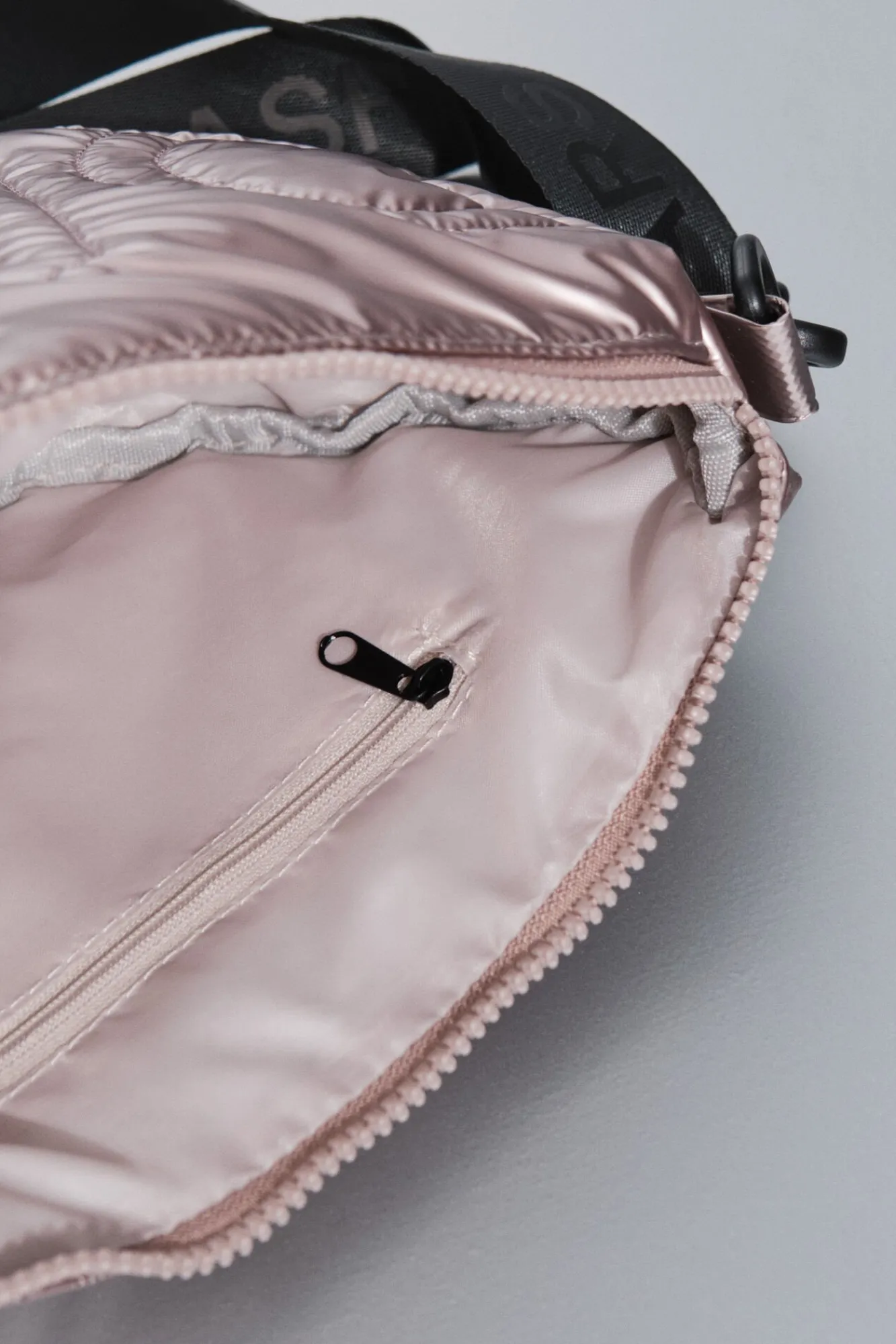 Mujer Dash and Stars Bolsos|Deporte>Bolso bandolera nylon rosa metalizado