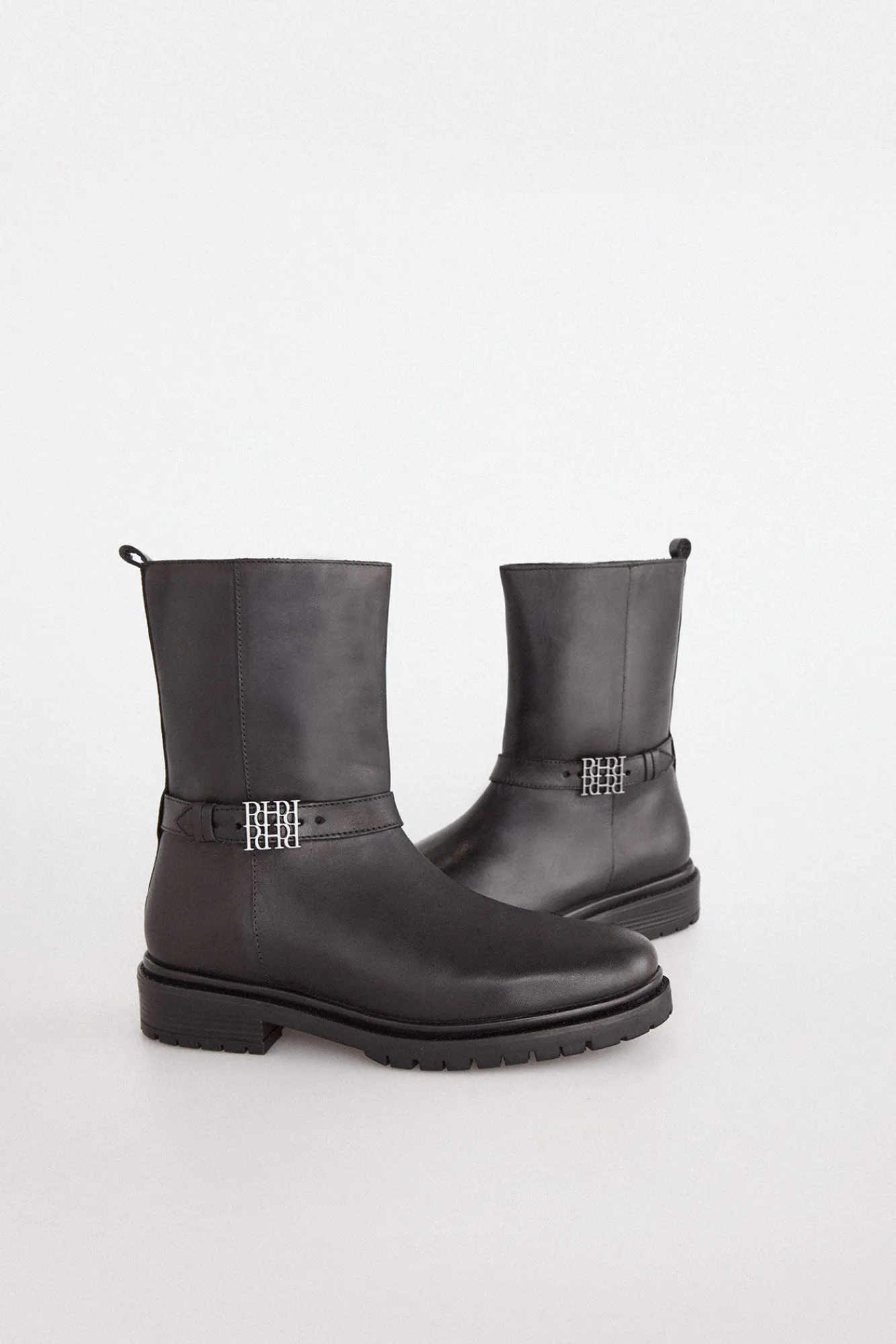 Mujer Pedro del Hierro Tacones|Calzado Piel>Botin plano de piel con hebilla de logo