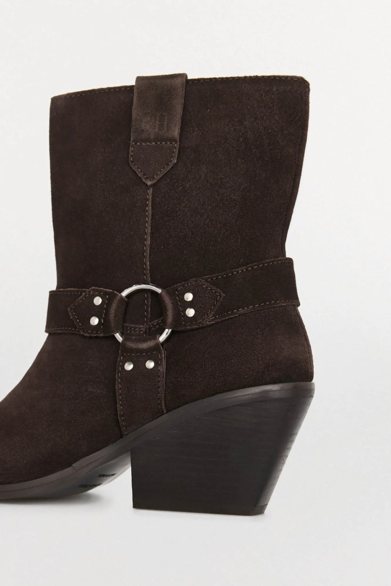 Mujer Pedro del Hierro Tacones|Calzado Piel>Botines de piel cowboy con aro y tachuelas
