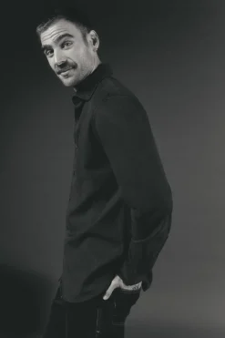 Hombre OOTO Camisas><noscript><img width=