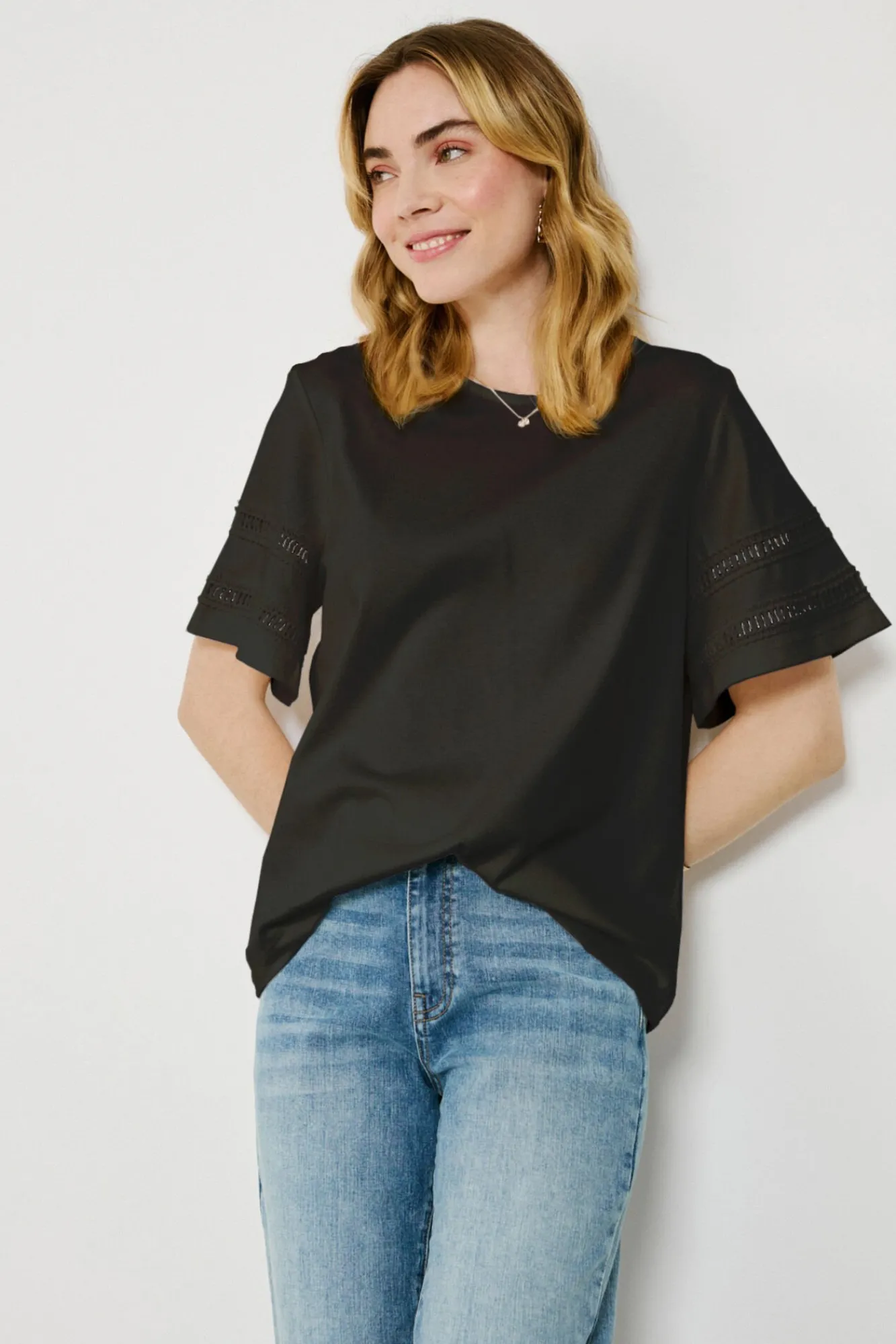 Mujer Vila Camisetas>Camiseta algodón orgánico con calados