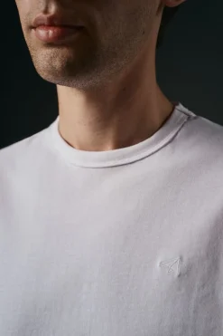 Hombre OOTO Camisetas>Camiseta básica con bordado avión