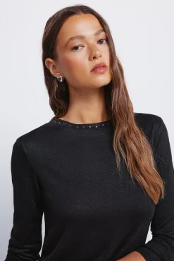 Mujer Springfield Camisetas>Camiseta cuello tachas