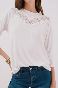 Mujer Cortefiel Camisetas>Camiseta detalle encaje floral