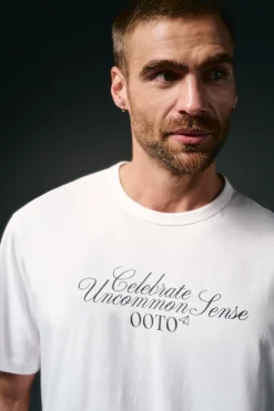 Hombre OOTO Camisetas>Camiseta gráfica lavada