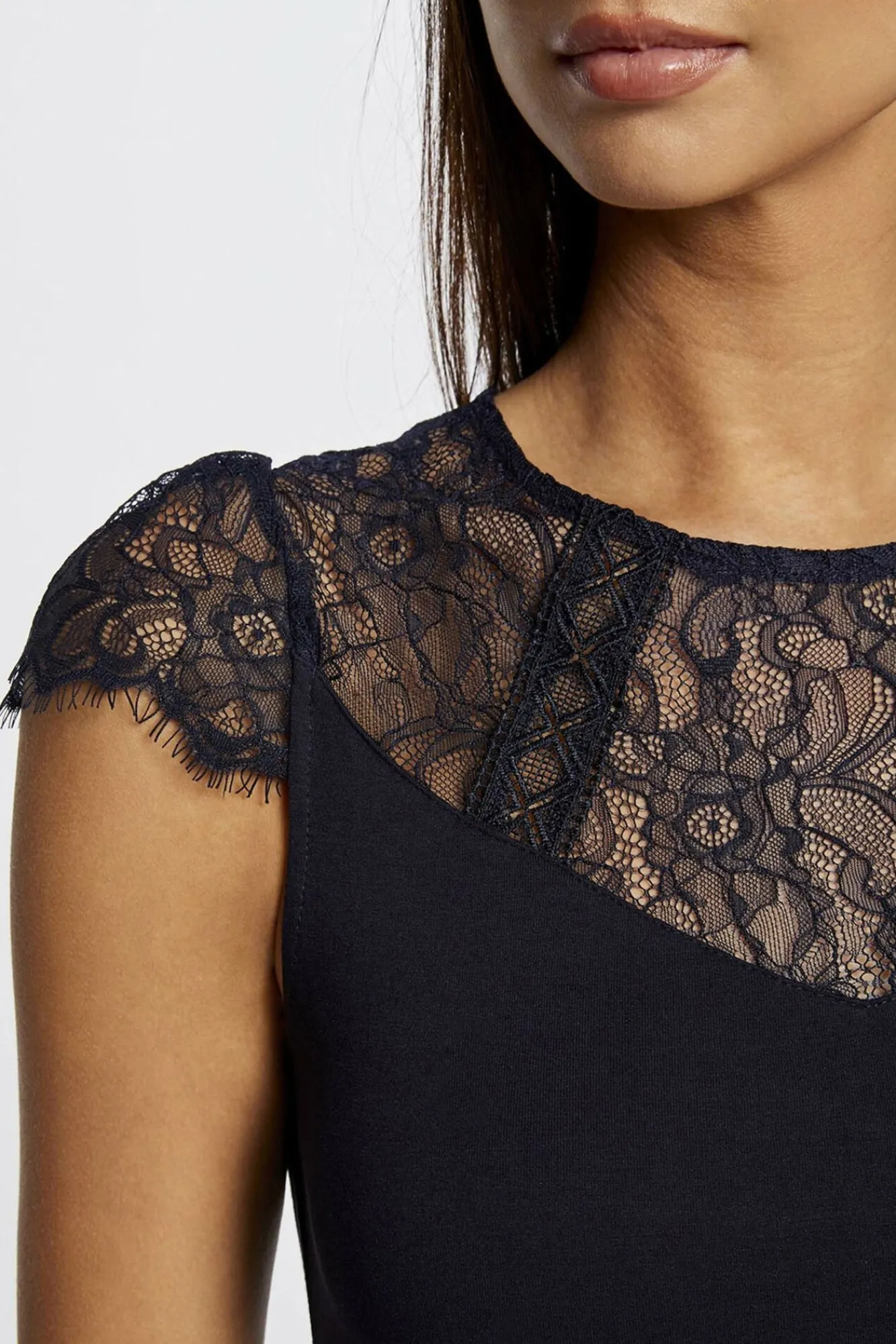 Mujer Morgan Camisetas>Camiseta manga corta con encaje