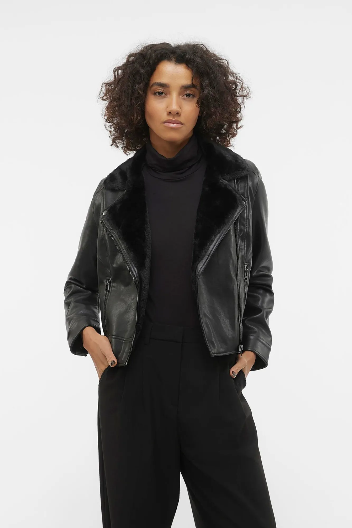 Mujer Vero Moda Chaquetas>Cazadora corta efecto piel