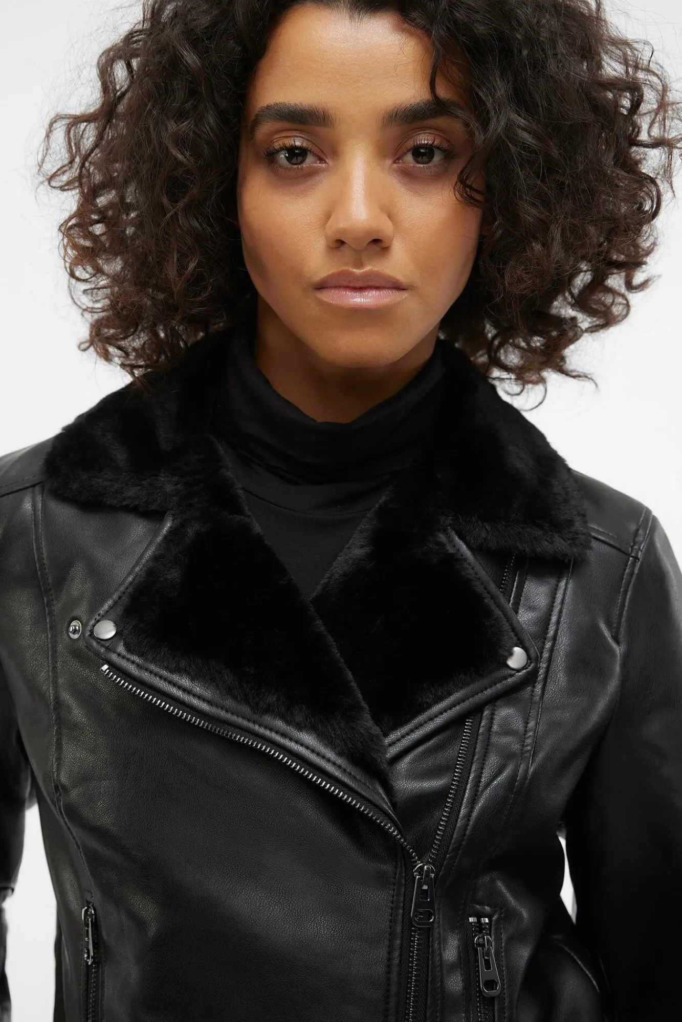 Mujer Vero Moda Chaquetas>Cazadora corta efecto piel