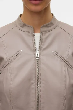 Mujer Vero Moda Chaquetas>Cazadora efecto piel cuello Perkins