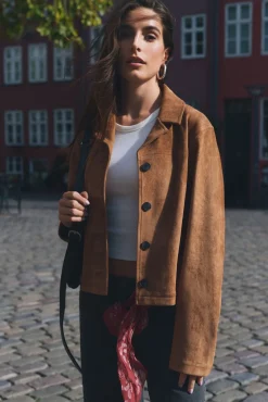 Mujer Springfield Chaquetas>Chaqueta antelina corta botones