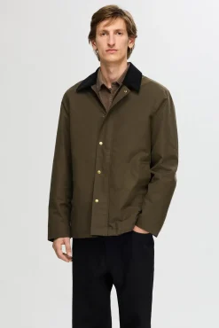 Hombre Selected Chaquetas>Chaqueta con cuello de pana repelente al agua.