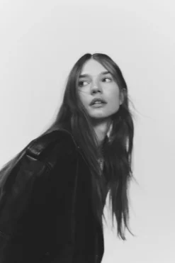 Mujer High Spirits Chaquetas><noscript><img width=