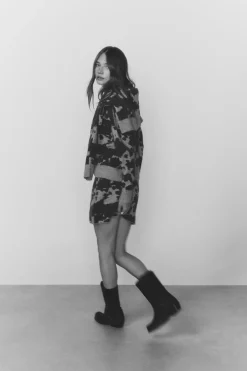 Mujer High Spirits Faldas><noscript><img width=