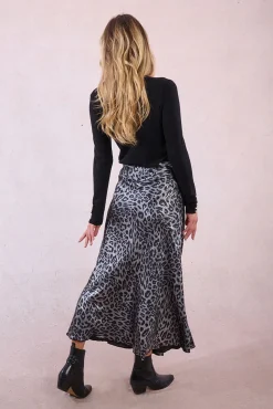 Mujer Molly Bracken Faldas><noscript><img width=