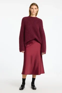 Mujer Selected Faldas>Falda midi fluida confeccionada con materiales reciclados.