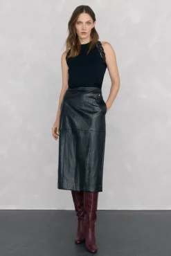 Mujer Pedro del Hierro Faldas>Falda recta simil piel relieve