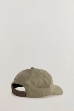 Hombre Pedro del Hierro Gorras><noscript><img width=
