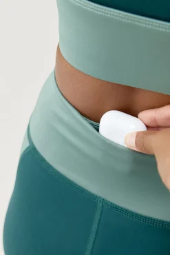 Mujer Born Living Yoga Deporte><noscript><img width=