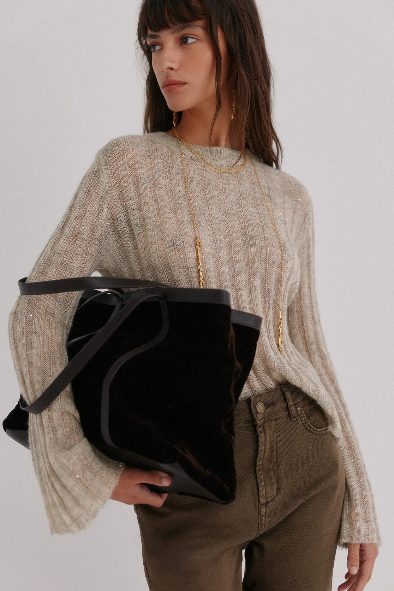 Mujer Hoss Intropia Bolsos>Neila. Bolso shopper de terciopelo