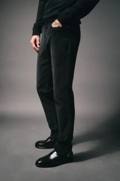 Hombre OOTO Pantalones><noscript><img width=