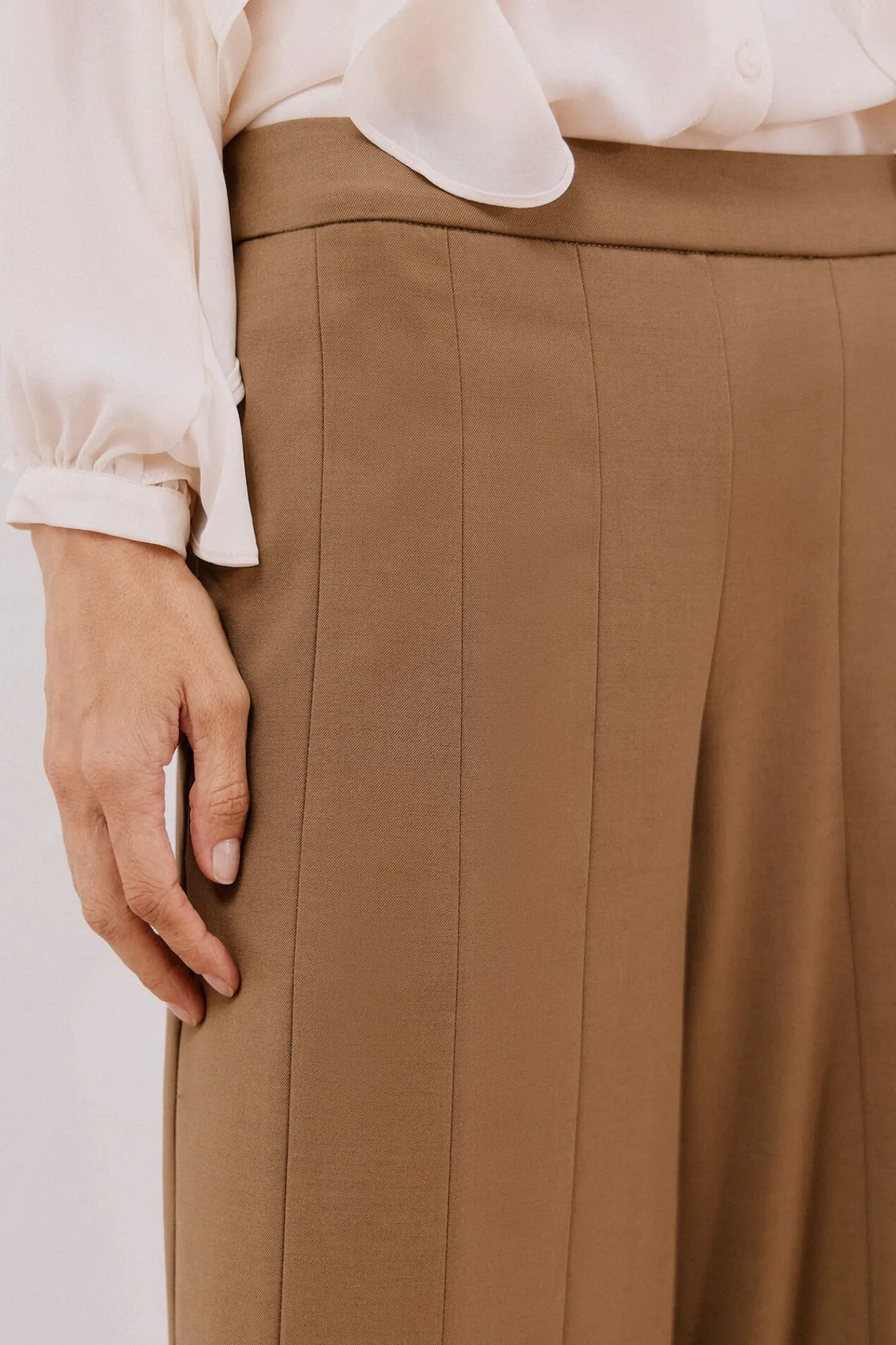 Mujer Cortefiel Pantalones>Pantalón ancho cortes