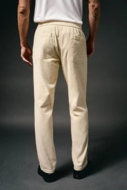 Hombre OOTO Pantalones><noscript><img width=