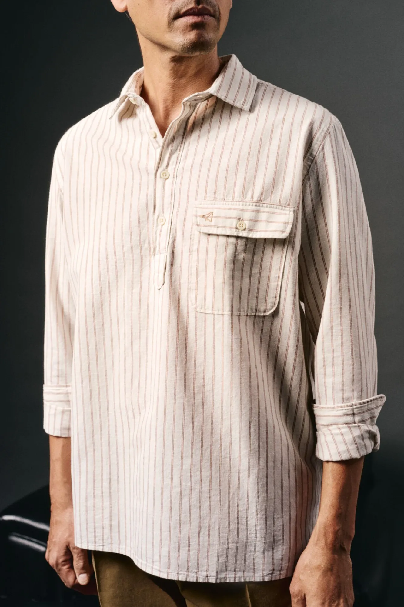 Hombre OOTO Camisas>Polera de algodón con lino