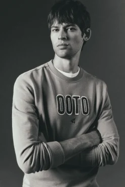 Hombre OOTO Sudaderas><noscript><img width=