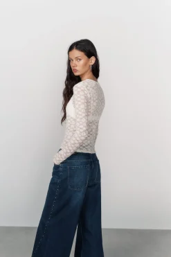 Mujer High Spirits Camisetas|Blusas><noscript><img width=