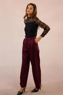 Mujer Molly Bracken Camisetas>Top de manga larga detalles de encaje