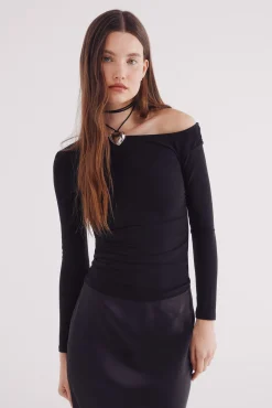 Mujer Springfield Camisetas>Top escote asimétrico