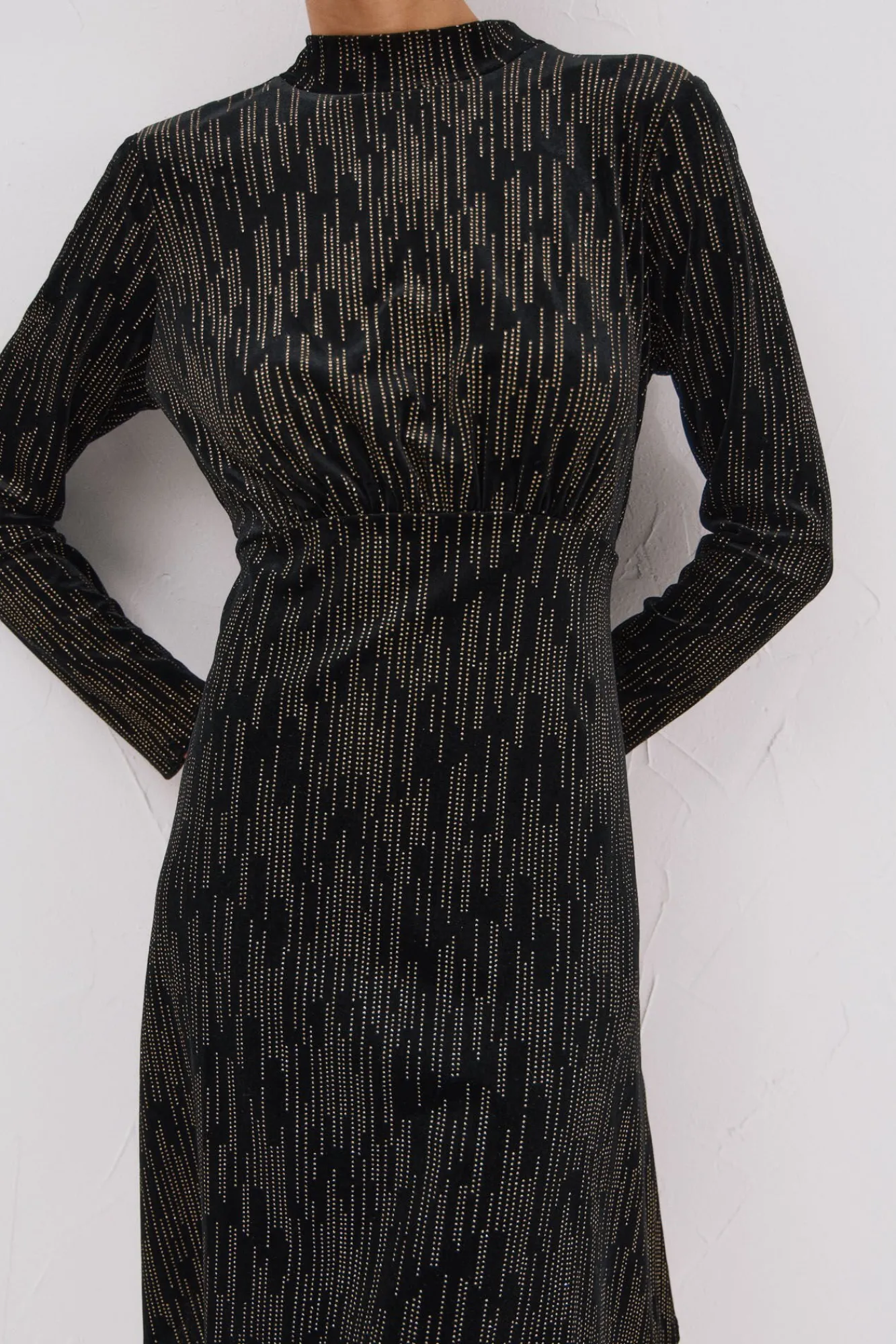 Mujer Cortefiel Vestidos>Vestido corto toques brillantes