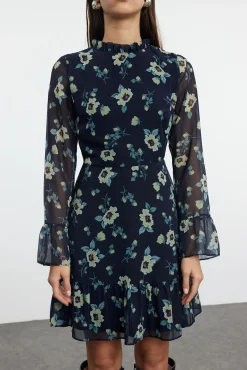 Mujer Trendyol Vestidos><noscript><img width=